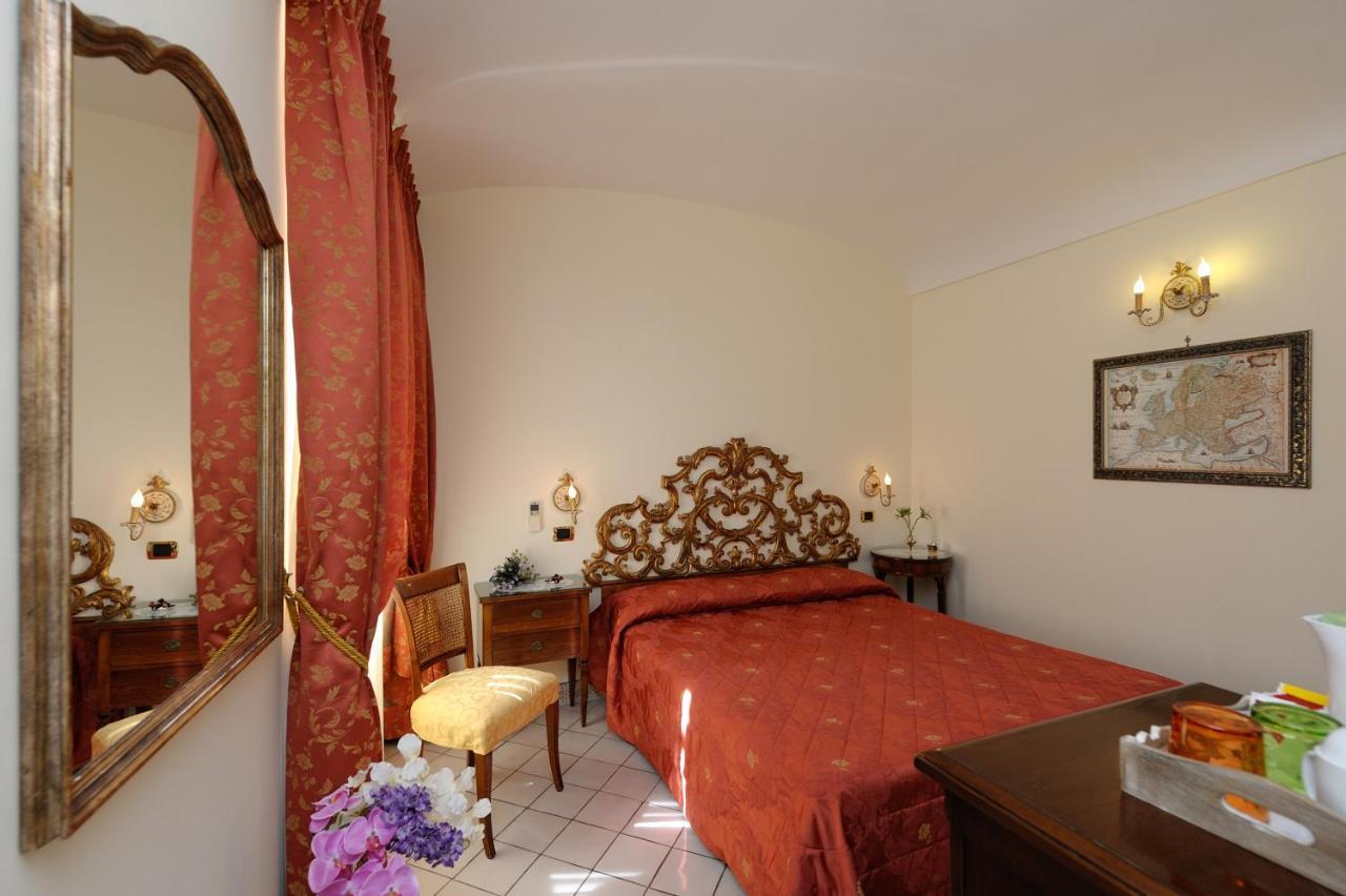 Amalfi Old Square room&apartments Exterior foto